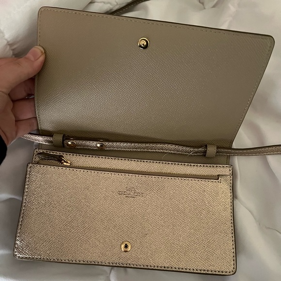 Coach Bag - Picture 10 of 10